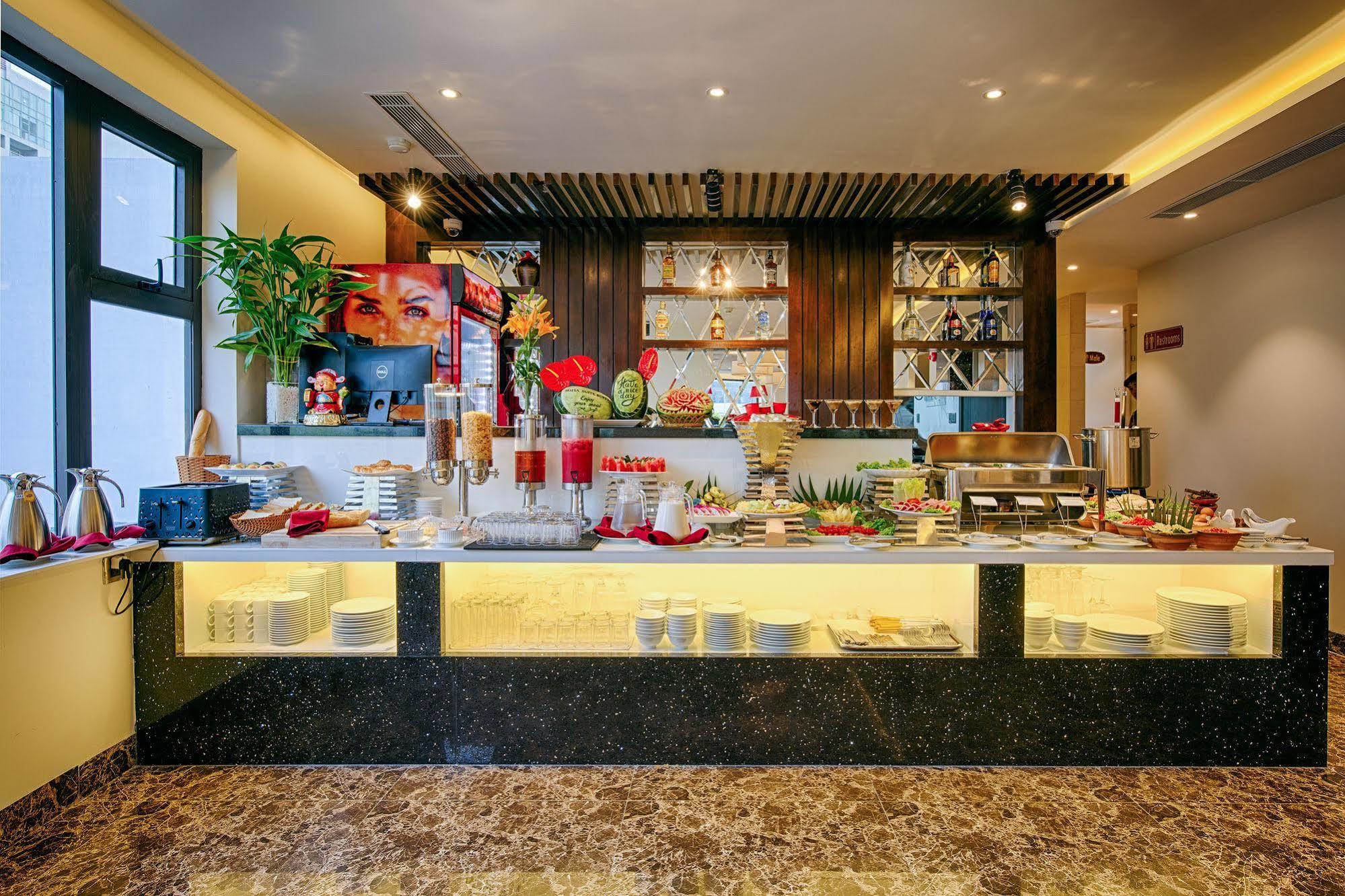Sofia Suite Hotel Danang Exterior foto