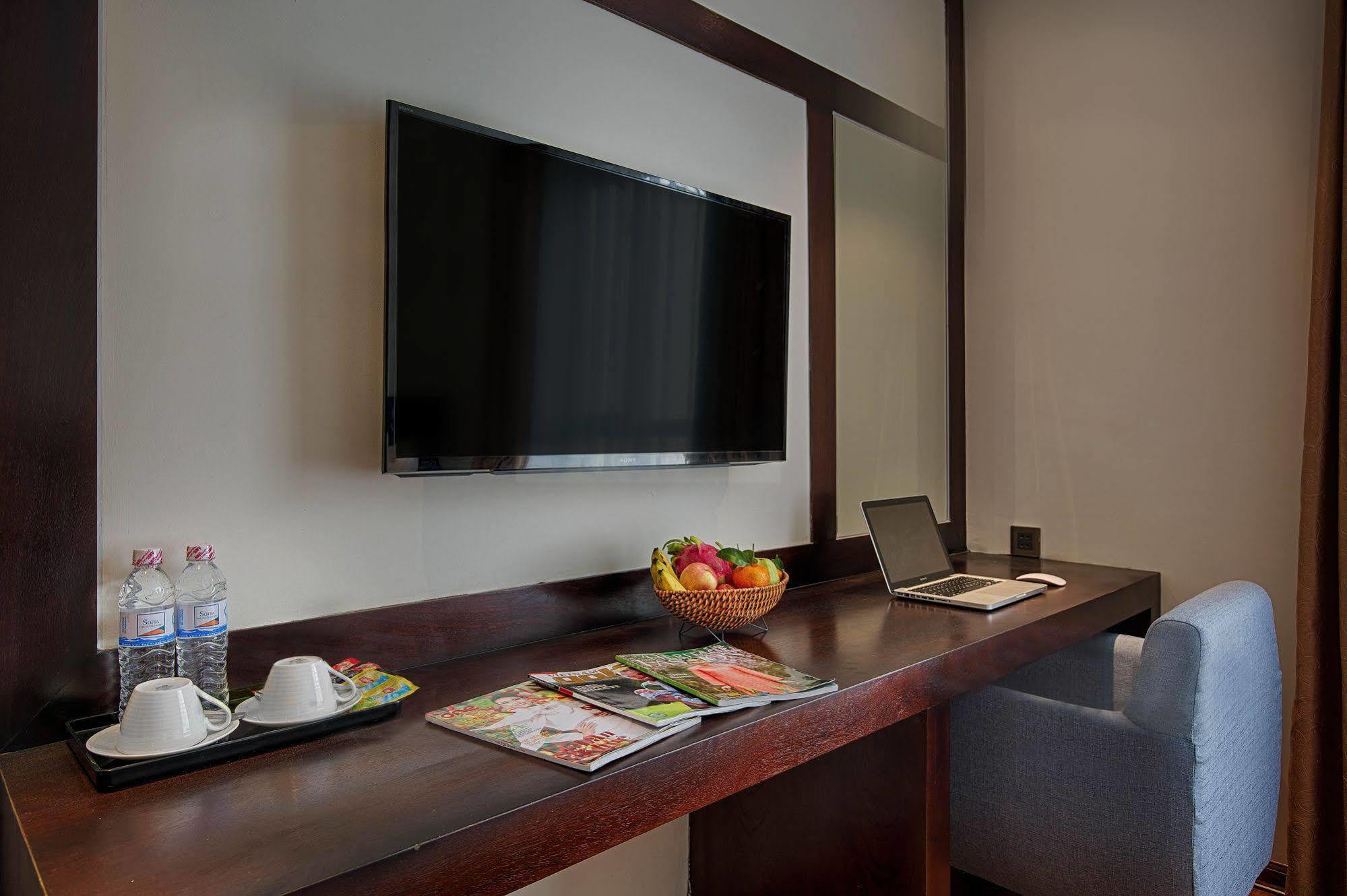 Sofia Suite Hotel Danang Exterior foto
